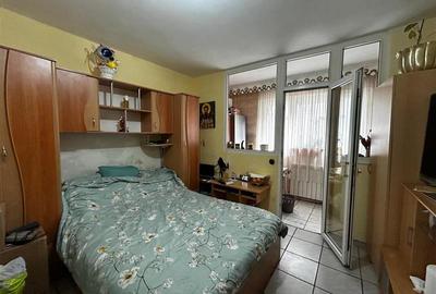 Garsonieră nedecomandată în 9 Mai - 1