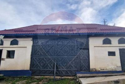 Casă cu 3 camere cu Teren 2500 Mp în Chelința - 3