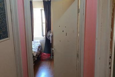 Vand apart 2 camere zona Peco - 2