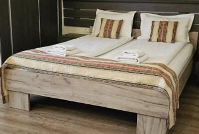 Apartament cu 2 camere semidecomandat în Central - 1