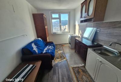Apartament cu 3 camere semidecomandat în Dărmănești - 6