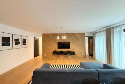 Apartament cu 3 camere decomandat în Drumul Poienii