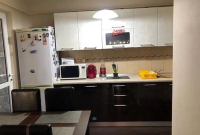 Apartament cu 3 camere decomandat în Micro 38 - 7