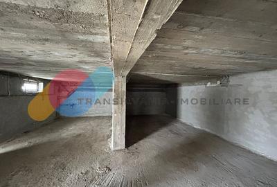 Duplex cu 4 camere cu Canalizare în Copăceni - 11