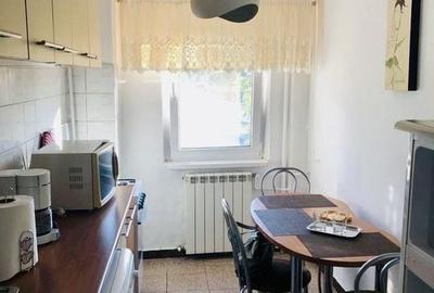 Apartament cu 3 camere decomandat    |   Complexul Studentesc - 4