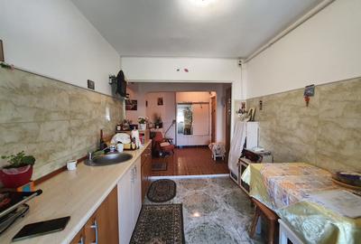 Apartament cu 3 camere decomandat în Tomis Nord - 13