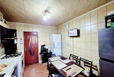 Apartament cu 3 camere decomandat în Ciurea - 10