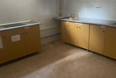 Casă cu 14 camere cu Teren 360 Mp în Central - 14