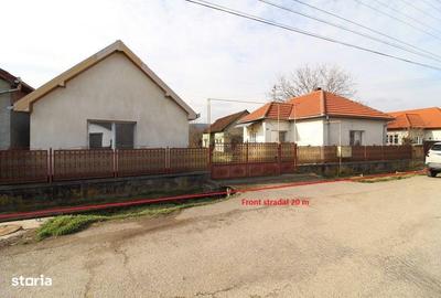 Casă cu 2 camere în Peștișu Mare