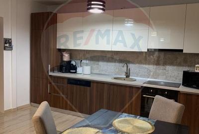 Apartament cu 4 camere de vanzare in zona Ultra Centrala - 3
