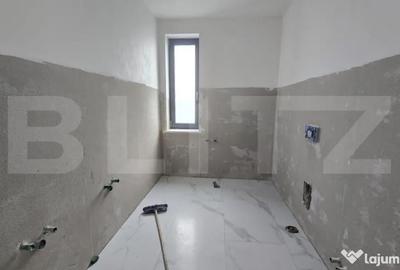 Casă cu 4 camere cu Teren 750 Mp în Păulești
