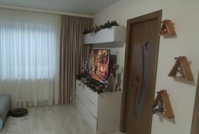 Casa p+m deosebita, curte amenajata, zona centrala-lumina - 2