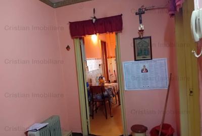 Apartament cu 2 camere decomandat în Viziru 3 - 5