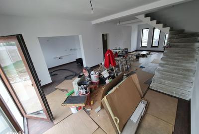 Casă cu 4 camere decomandat în Vladimirescu - 17
