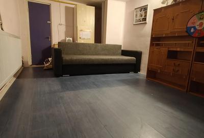 Casa Razvad - gaze, apa, curent, incalzire centrala - 6