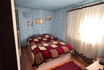 Casă cu 4 camere în Central - 1