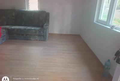 Casă cu 2 camere cu Teren 900 Mp în Central