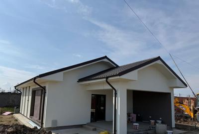 Casă cu 3 camere în Central - 1