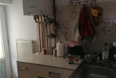 Apartament cu 3 camere semidecomandat în Central - 8