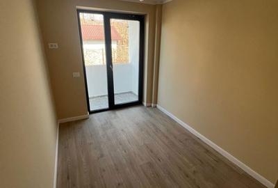 Casă cu 4 camere cu Teren 79 Mp în Bucium