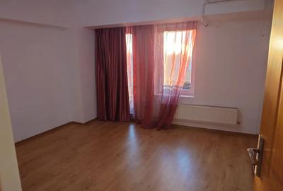 Apartament cu 4 camere decomandat în Libertății - 7