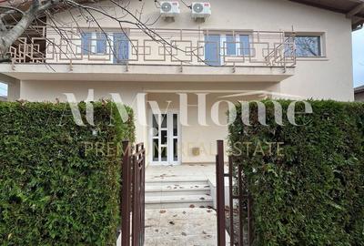 Casă individuală cu 7 camere cu Canalizare în Pipera
