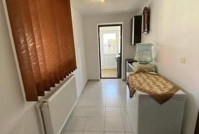 Casă cu 2 camere cu Teren 438 Mp în Buturugeni - 5