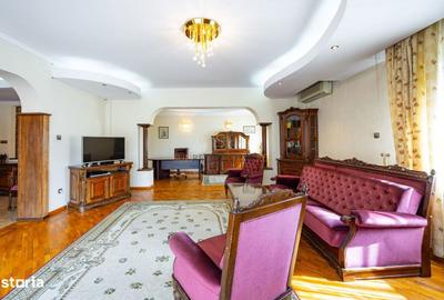 Casă cu Teren 2652 Mp în Central - 9