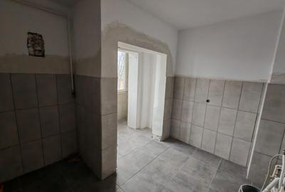 Apartament cu 2 camere decomandat în Exterior Vest - 7