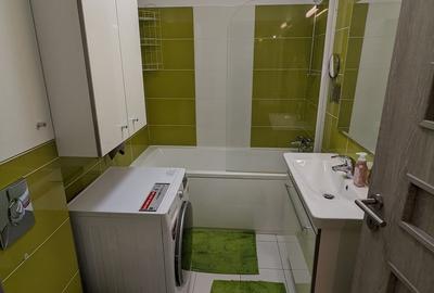Apartament cu 2 camere decomandat, mobilat în Tractorul - 12