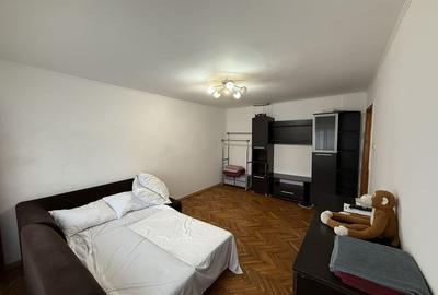 Apartament cu 3 camere decomandat în Central - 1