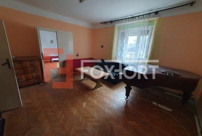 Casă individuală cu 6 camere în Șagului