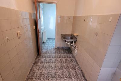 Piața Dorobanti, Radu Beller, garsoniera decomandată, balcon - 4