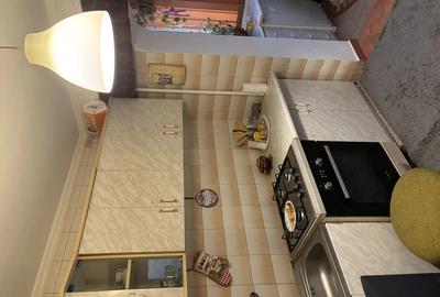 Apartament cu 3 camere decomandat în Popa Șapcă