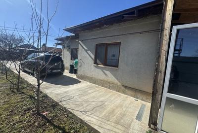 Casă cu 4 camere decomandat în Central - 5