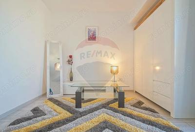 Apartament cu 3 camere semidecomandat în Tractorul - 13