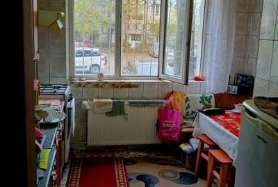 Apartament cu 3 camere semidecomandat, mobilat în Dristor - 4