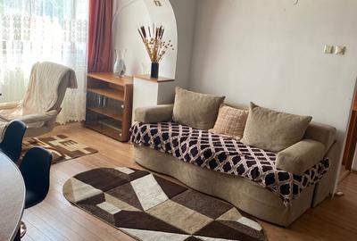 Apartament cu 2 camere semidecomandat în 1 Mai