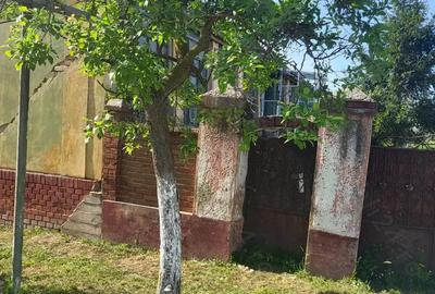 Proprietar vand casa cu gradina in localitatea Uliuc - 2
