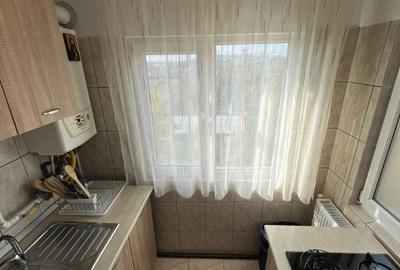 Inchiriez apartament 2 camere decomandat Micro 12 - 6