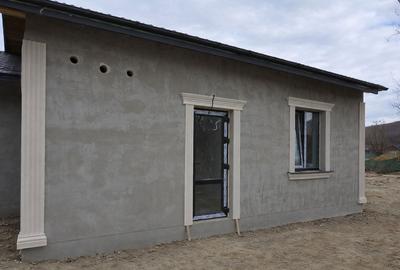 Casă cu 4 camere în Exterior Vest - 2