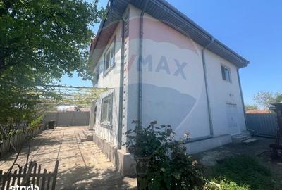 Casă cu 6 camere cu Teren 740 Mp în Vânători - 9