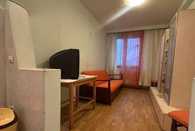 Apartament cu 2 camere decomandat în Centrul Civic