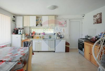 Casă individuală cu 5 camere cu Teren 300 Mp în Sânmartin - 12