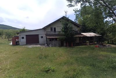 Casă cu 4 camere în Central - 6