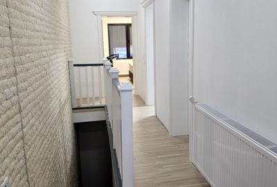 Casă cu 4 camere cu Canalizare în Central - 5