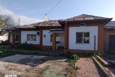 Casă cu 4 camere cu Teren 250 Mp în Central - 3