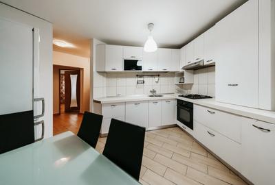 Apartament 3 camere de vanzare – Str. Abatorului, 66 mp, Etaj 2,  2 bai - 9