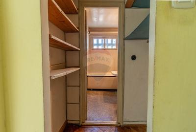 De vanzare, apartament cu 3 camere, Aleea Rasinari, zona Piata Hermes - 11
