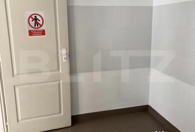 Spațiu comercial, de 102 mp, în Central - 4